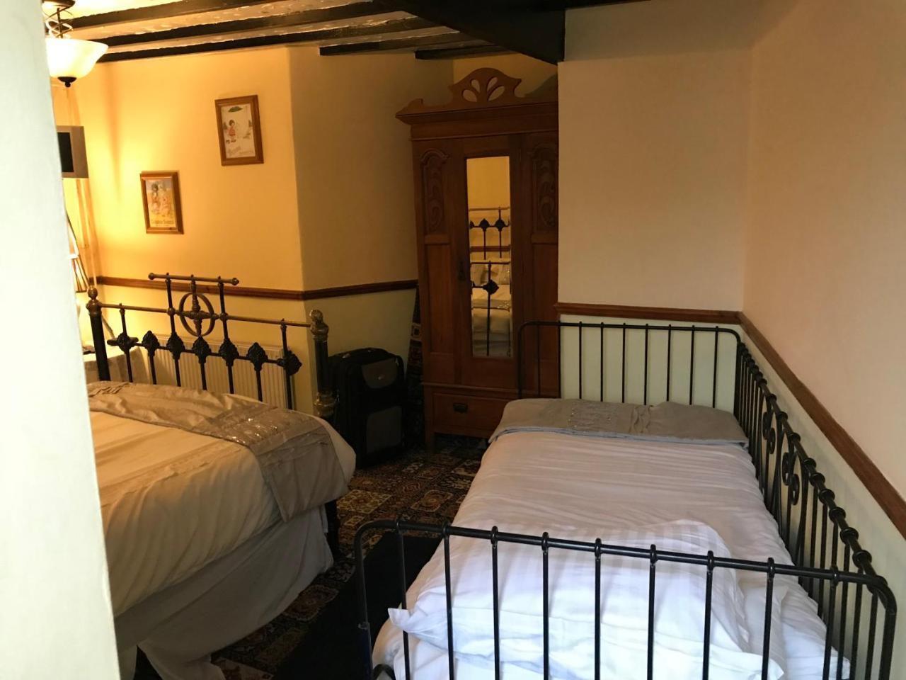 Prince Of Wales Inn Rhymney Kültér fotó