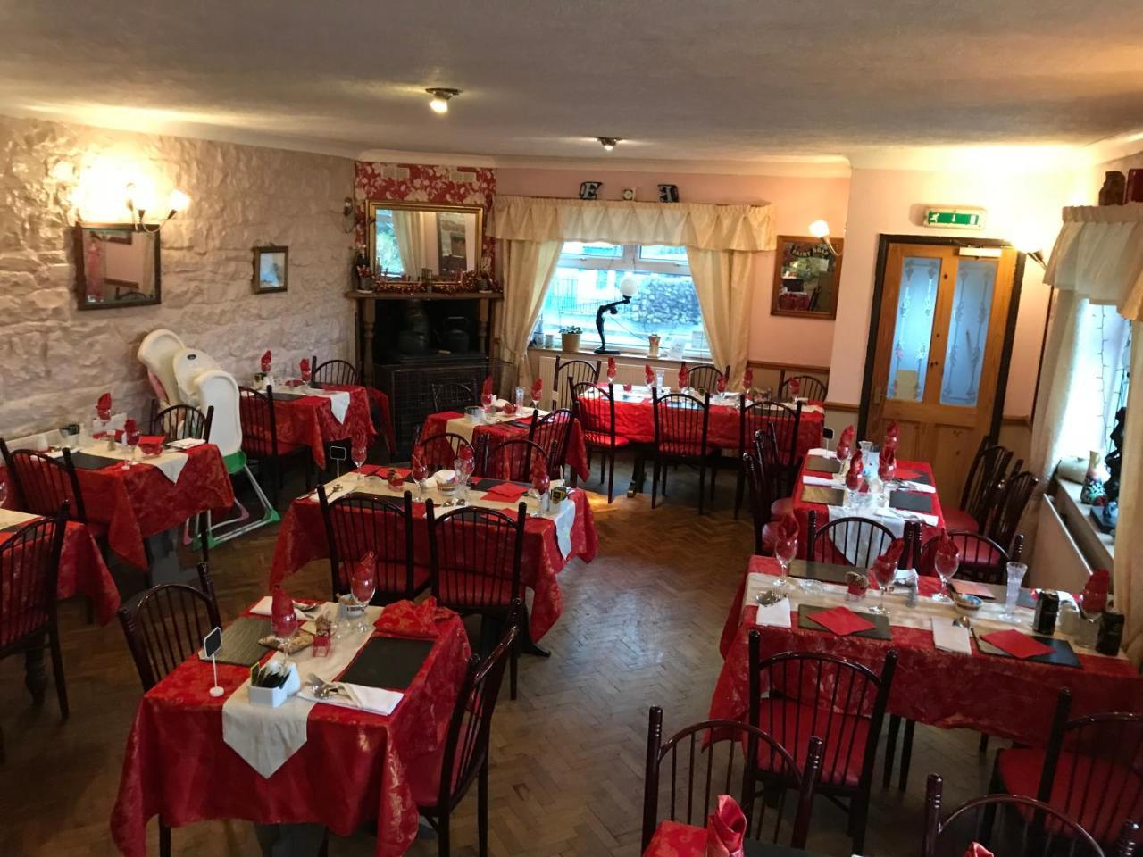 Prince Of Wales Inn Rhymney Kültér fotó